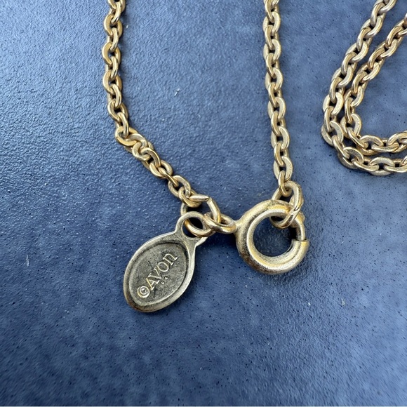 Avon Gold Leaf Necklace with Crystal Accent - Picture 8 of 14